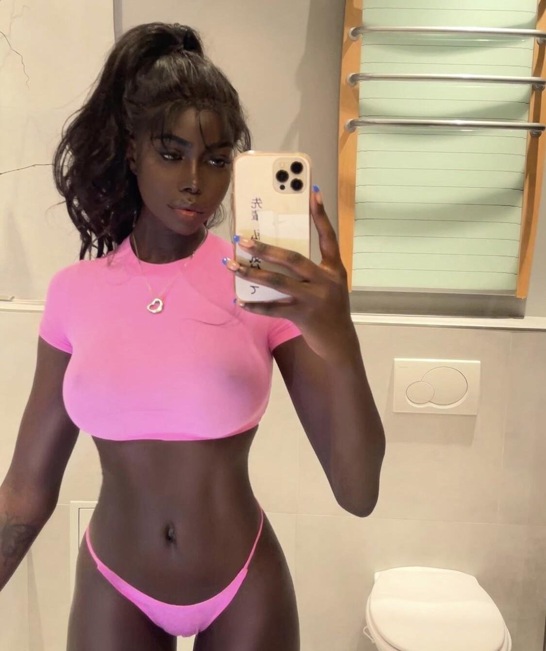 amira west mirror lingerie selfies onlyfans set leaked WPUJSW